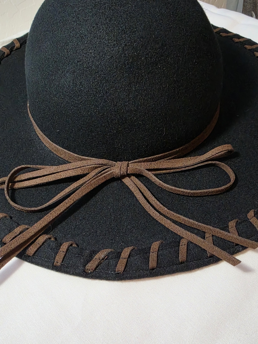 Women's Black Felt Wide-Brim Hat  Brown Suede Bow Bohemian Or Western Inspired